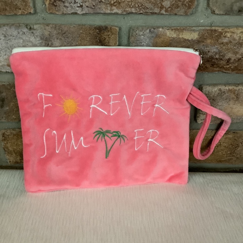 FOREVER SUMMER Pink Wristlet Swim Bag